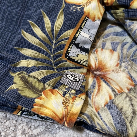 MEN’S QUICKSILVER BUTTON DOWN - Picture 2 of 5